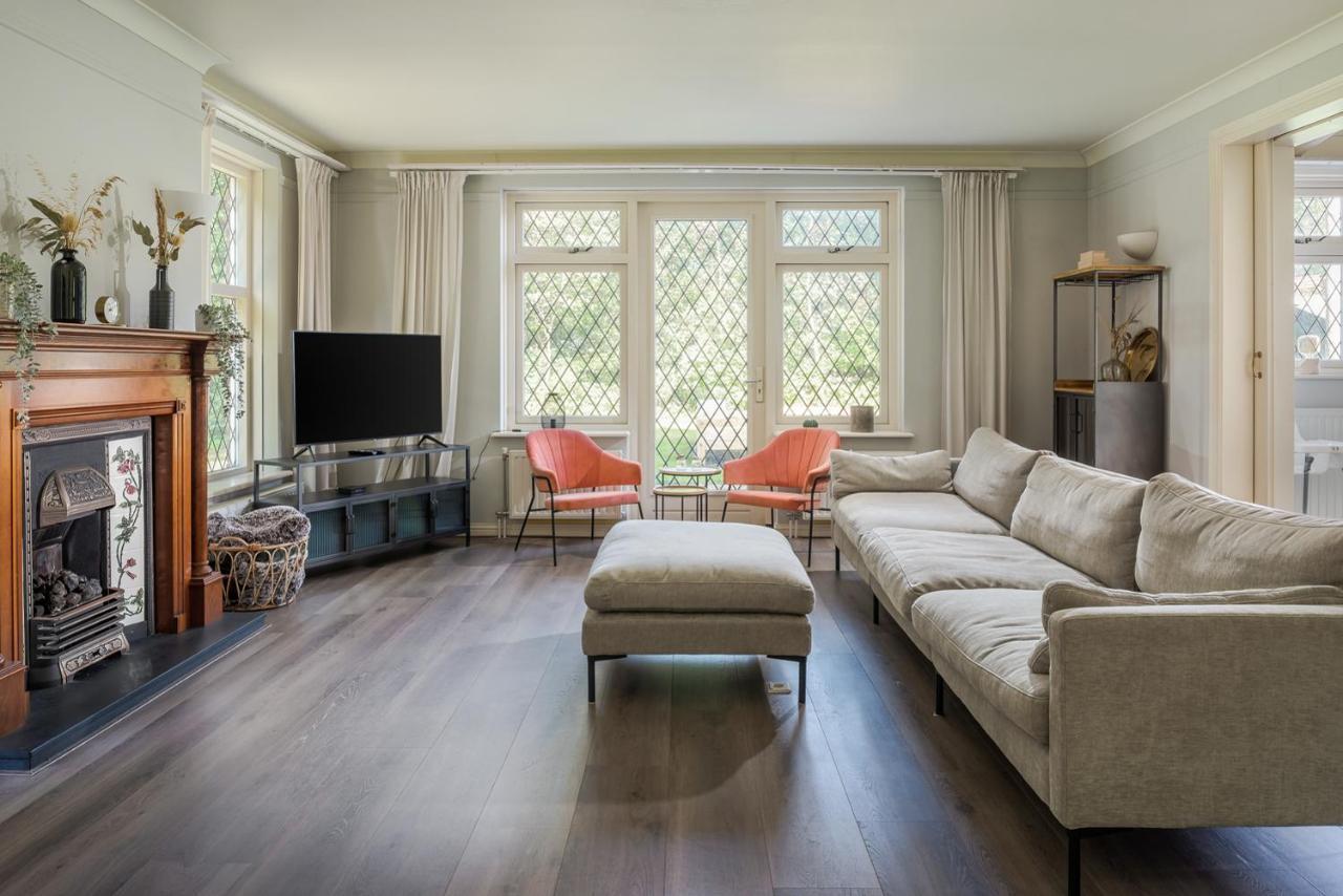 Beautiful English Villa With Hottub Zuidwolde  Zewnętrze zdjęcie