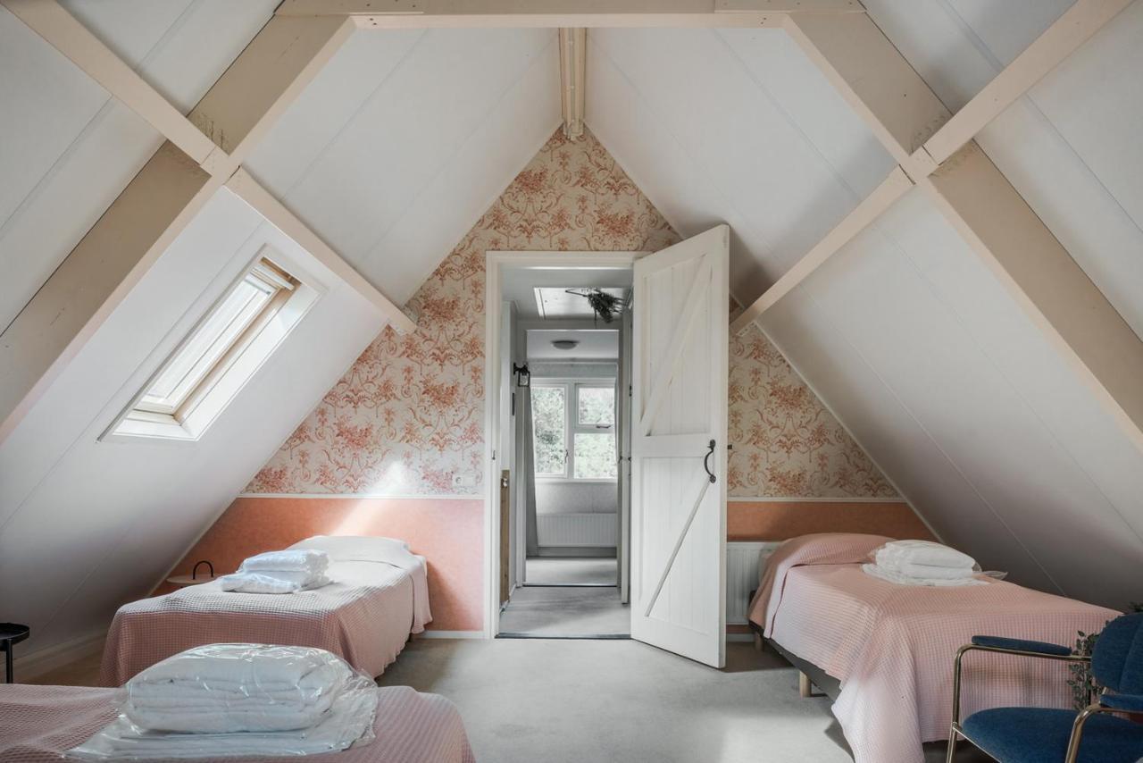 Beautiful English Villa With Hottub Zuidwolde  Zewnętrze zdjęcie
