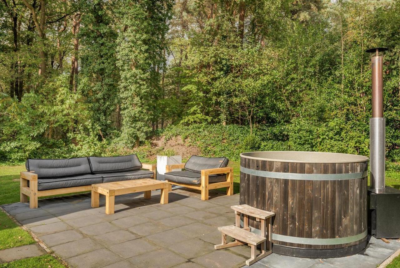Beautiful English Villa With Hottub Zuidwolde  Zewnętrze zdjęcie